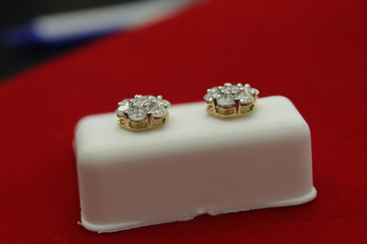 10K Gold With VVS Moissanite Flower Earrings -Screw Back, photo 2 of 4