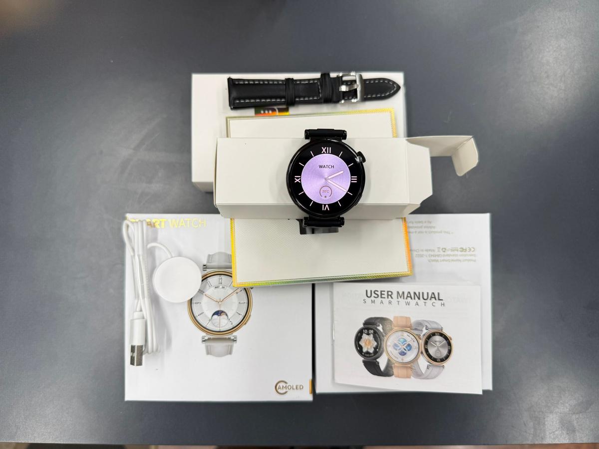 2024 Latest Smart Watch Women 1.3 Inch AMOLED NFC Compass Clock BT Call IP68 Waterproof Brand new, photo 2 of 2