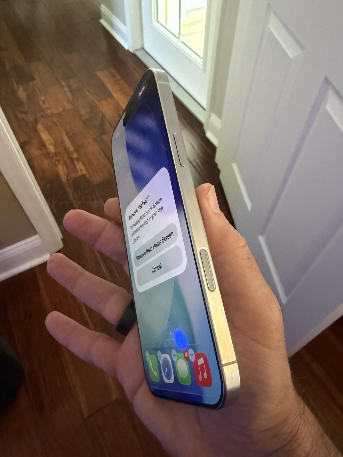 iPhone 16 Pro Max 256GB – Unlocked – Good Condition – 90 Days Warranty – Not Refurbished (Original Parts), photo 4 of 5