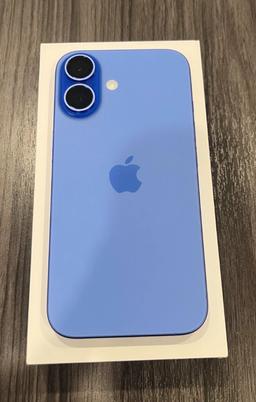 iPhone 16 128GB - Used