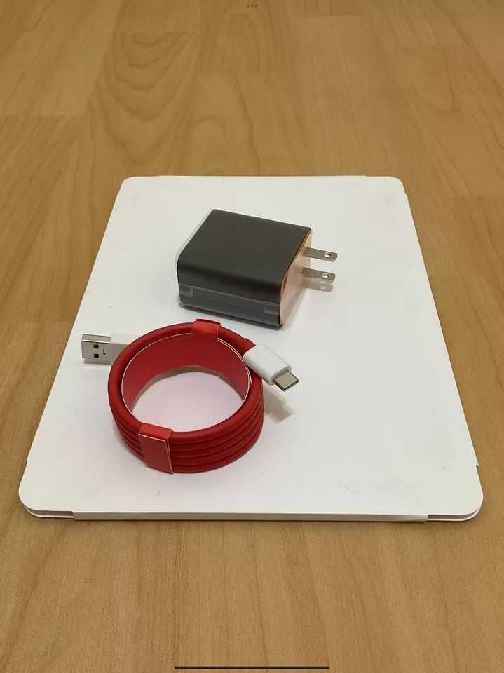 Official OnePlus 7 Pro Warp Charger and Cable, 30W Warp Charger with USB-C Cable, photo 3 of 5