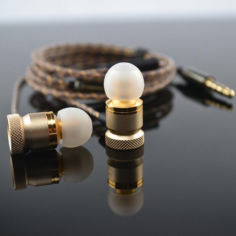 Metal Stereo Hands Free with Super Sound M08 - Gold, photo 2 of 3