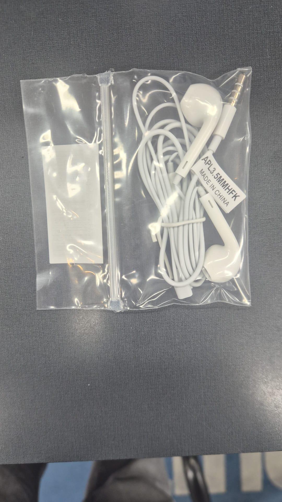 Universal 3.5mm Earbuds (Apple-Style) with In-Line Control product