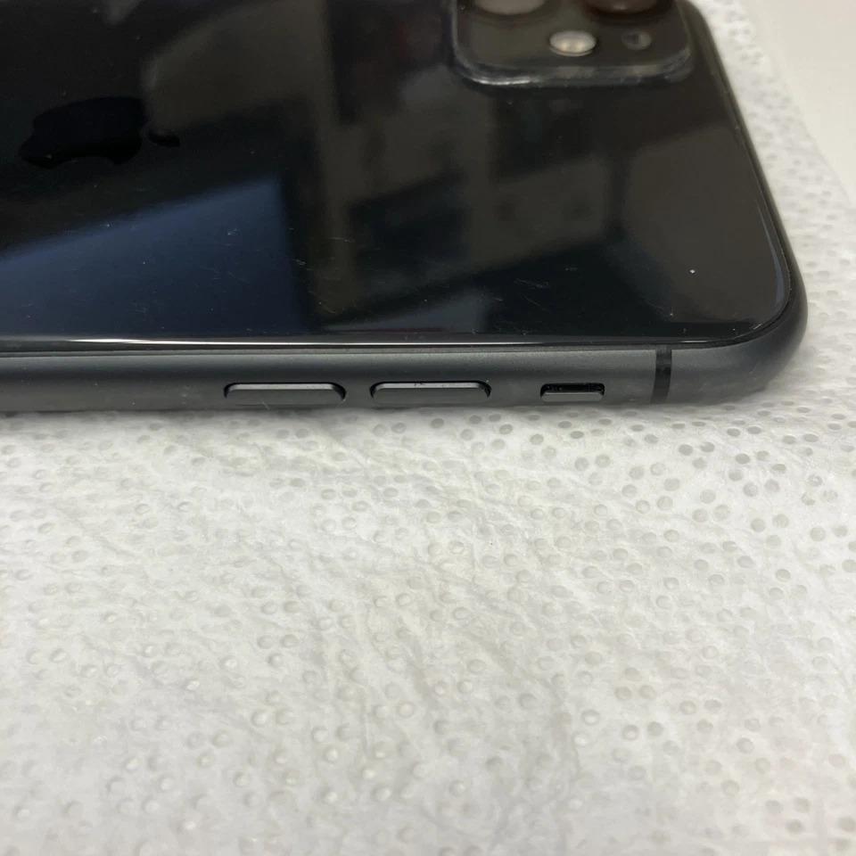 iPhone 11 64GB – Unlocked, Good Condition, Original Parts (Not Refurbished). Works with any carrier. Backed by a 90-Day Warranty., photo 4 of 4