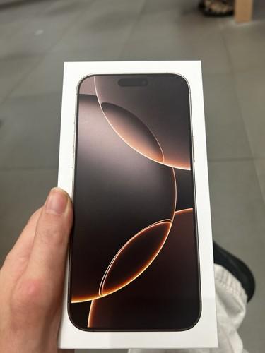 iPhone 16 Pro Max 256GB – Unlocked – Good Condition – 90 Days Warranty – Not Refurbished (Original Parts), photo 5 of 5