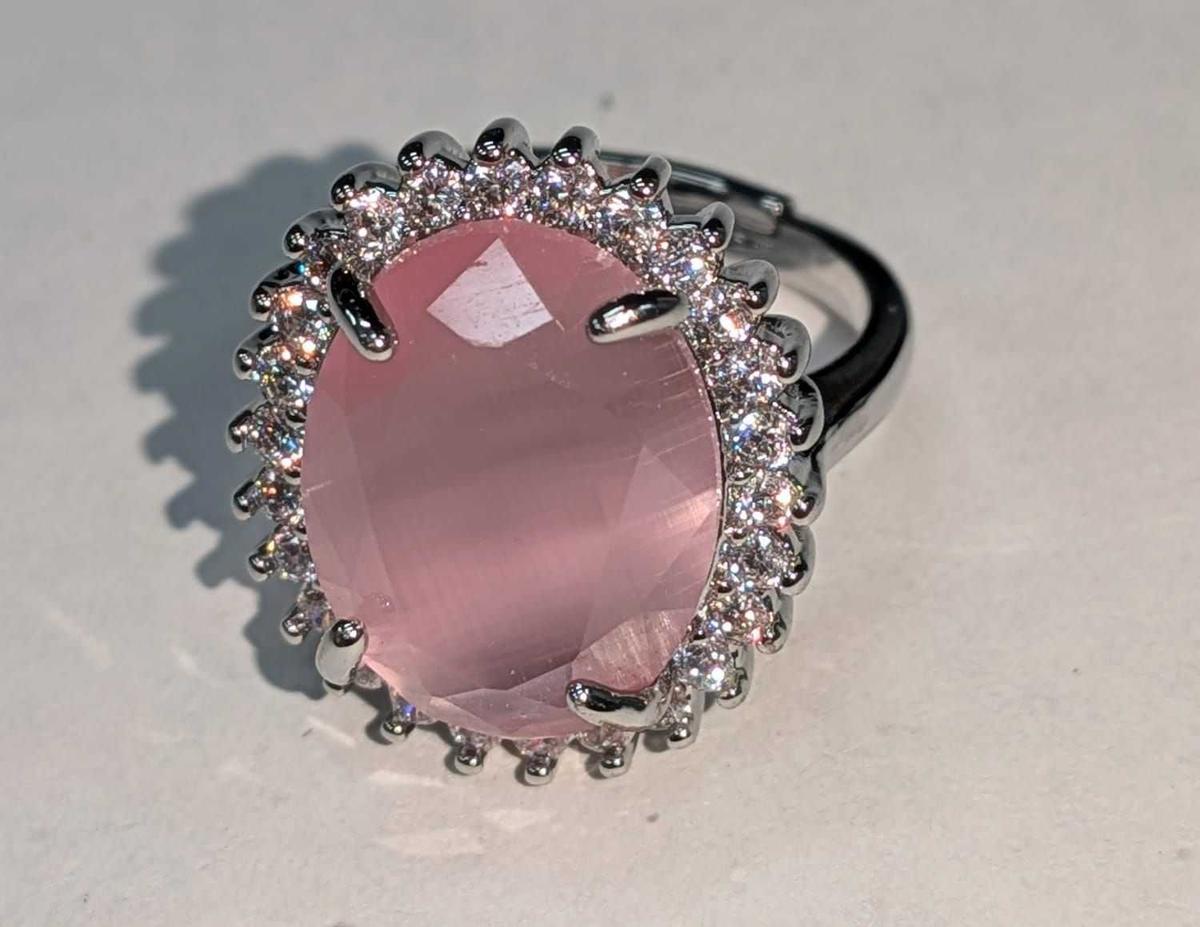 Natural Powder Crystal Suit, Lady's Ring, Granular Crystal, Women's