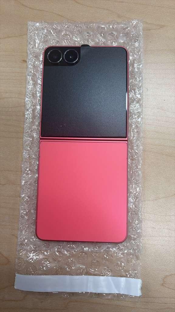 Samsung Galaxy Z Flip 7 256GB Unlocked (RED) – Like New, photo 3 of 3