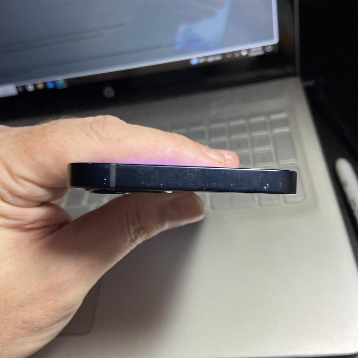 iPhone 12 64GB – Unlocked, Good Condition, 100% Original Parts (Not Refurbished). Comes with 90 Days Warranty. Fully tested and ready to use., photo 5 of 5