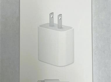 USBC 20W Power Adapter usbc to lighting cable product