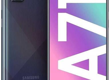 Samsung Galaxy A71 128GB A716U Unlocked - Good product