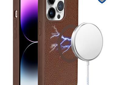  iPhone 15 METKASE Chrome Lined Pattern [Magnetic Circle] Premium Case - Brown product