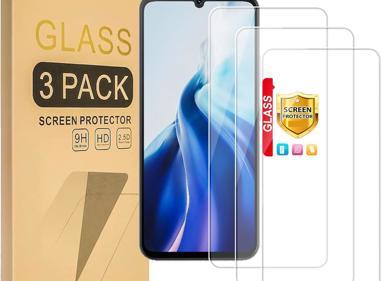Pack of 3 Samsung Galaxy A33 Tempered Glass Screen Protectors – Ultra Durable, Anti-Scratch, HD Clarity & Easy Bubble-Free Install product