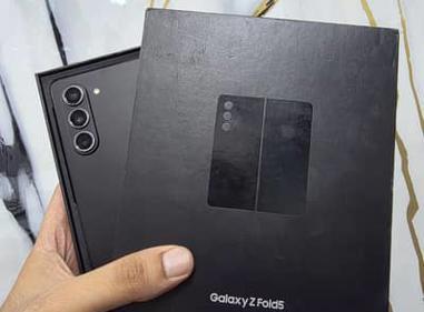 Samsung Galaxy Z Fold 5 512GB Unlocked – Like New  product