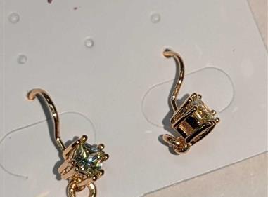 Xuping Zircon Flower Loop Earrings product
