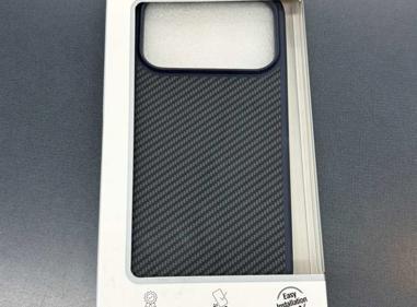 Ipnone 17 Pro Premium Case (Carbon Fiber Texture) product