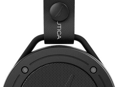 Nautica Portable Bluetooth Speaker, Wireless, TWS Pairing, IPX5 Splashproof, Dynamic Led Lights, Bluetooth 5.1, Carrying Strap, Advanced Sound for Home, Outdoor (Black) product