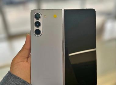 Samsung Galaxy Z Fold 5 512GB Unlocked – Like New | All Original Parts - Under warranty, Local Pickup Silver Spring product