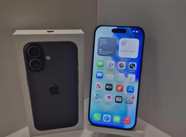 iPhone 17 256GB – Unlocked | Good Condition | Original Parts (Not Refurbished) | 6 Months Warranty product