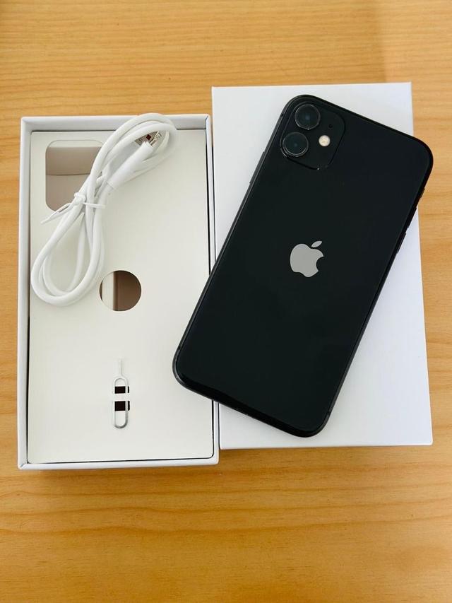 iPhone 11 64GB Unlocked Black Good Condition product
