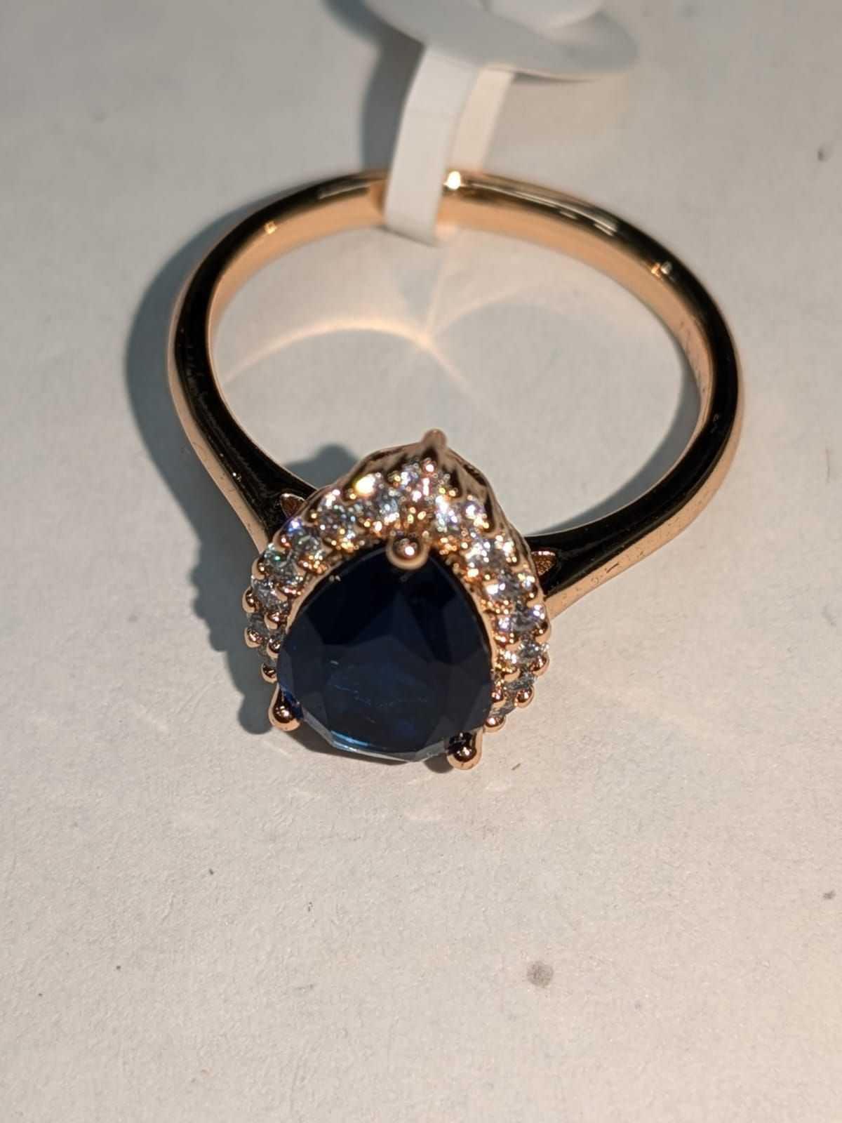 Golden Gemstone Ring Pear Shape Blue Sapphire Halo Engagement Rings Gift For Her