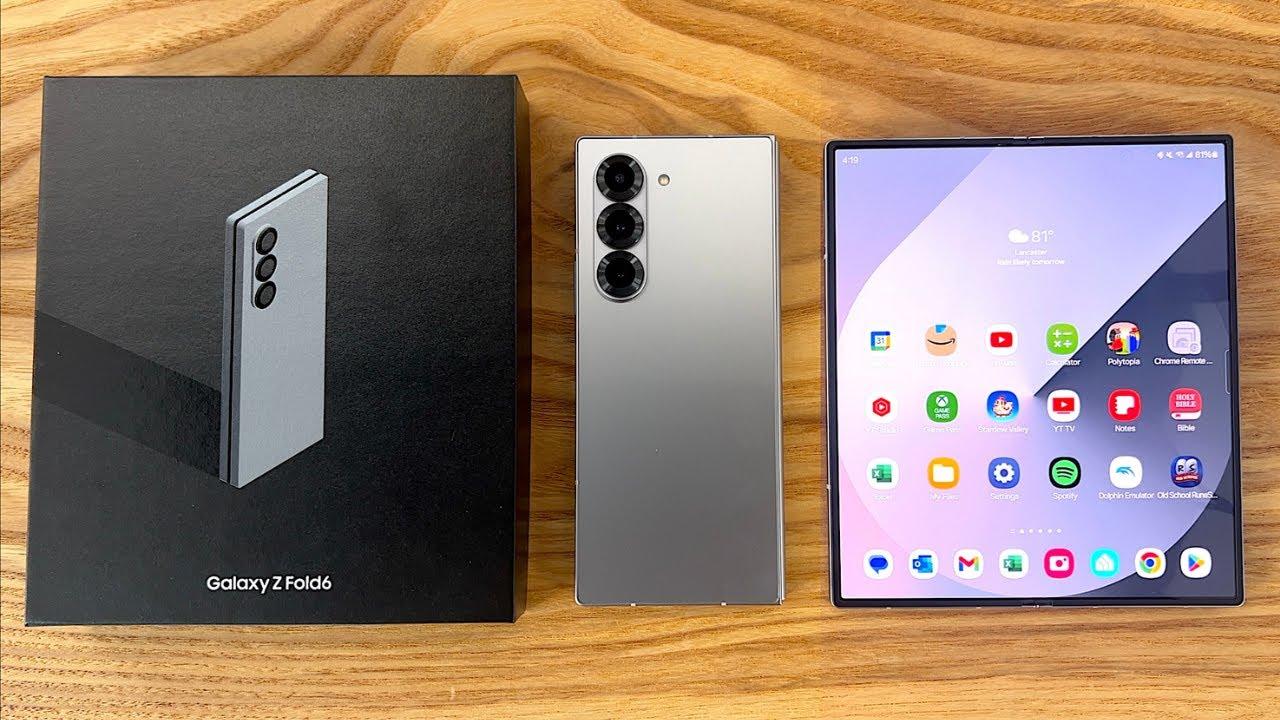 Samsung Galaxy Z Fold 6 256GB Silver - Excellent Condition