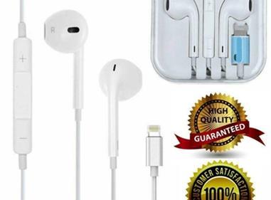 Lightning Headset with Pop-Up window in White product
