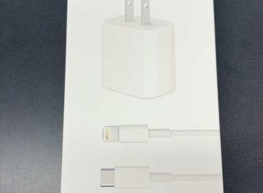 Apple 20W USB-C Fast Charger with USB-C to Lightning Cable | Original Charger| White product